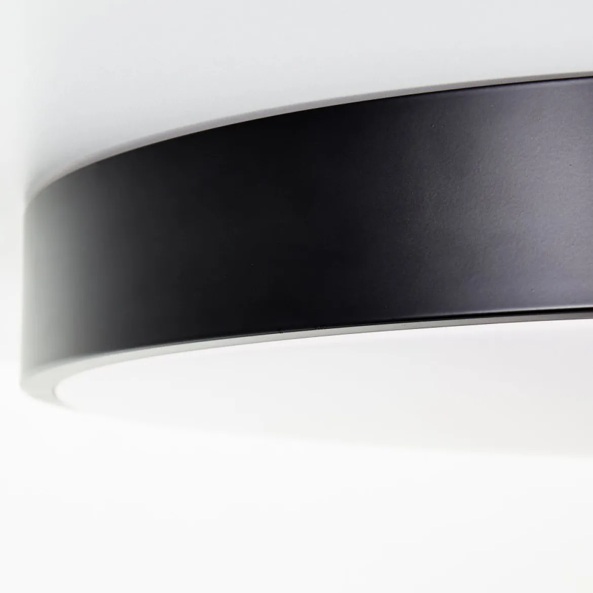 Brilliant AG Leuchten G94881-76 Vadin LED Deckenleuchte weiß schwarz 49cm RGBW