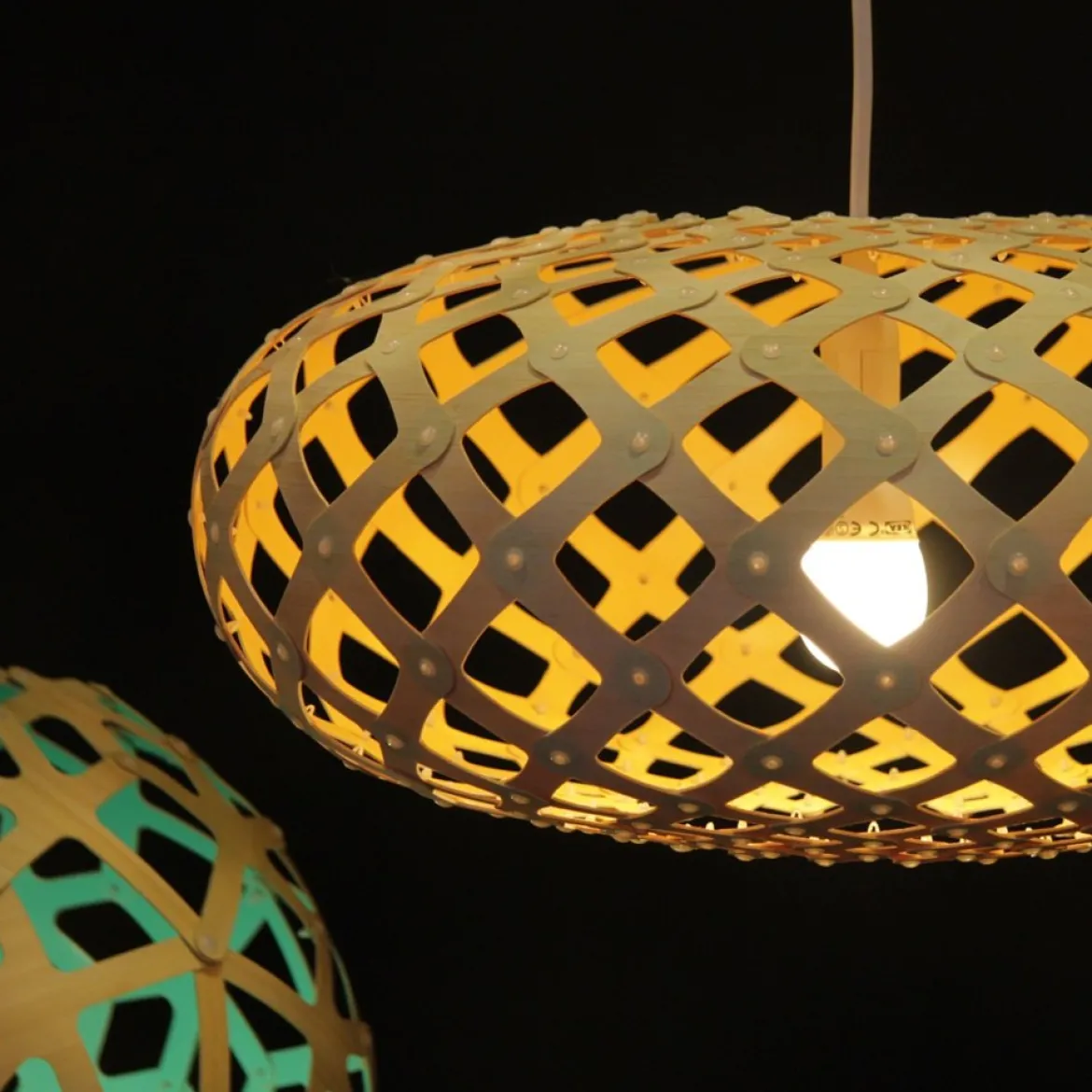David Trubridge Kina Pendelleuchte Ø 44cm bambus