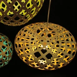 David Trubridge Kina Pendelleuchte Ø 44cm bambus