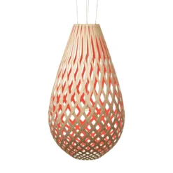 David Trubridge Koura Pendelleuchte 160 cm rot