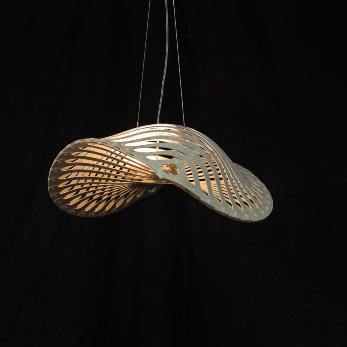 David Trubridge Navicula small Pendelleuchte 57 cm bambus