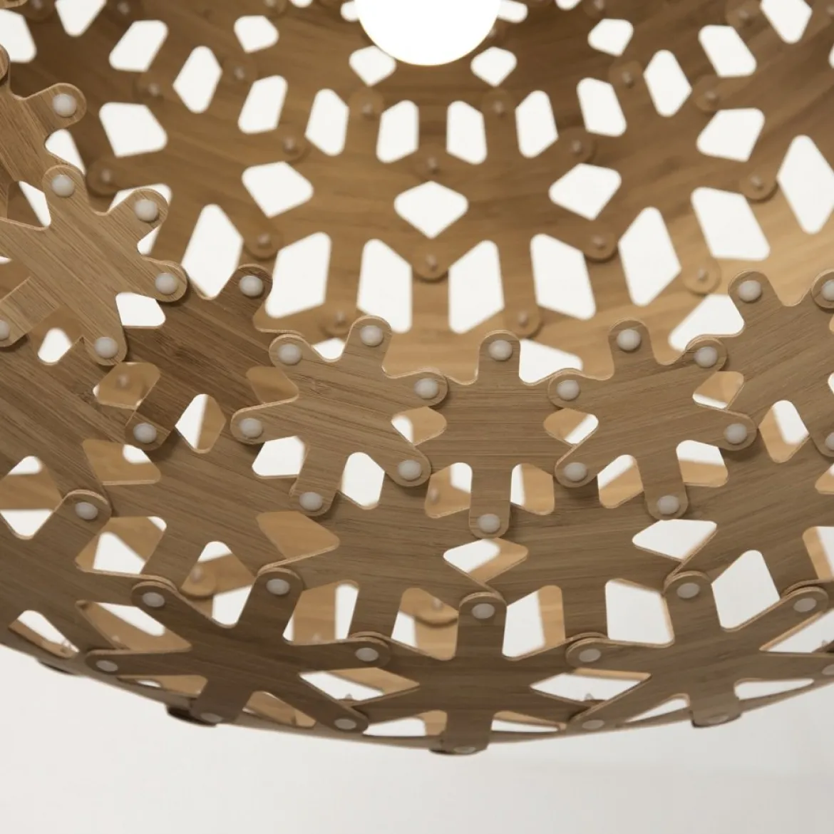 David Trubridge Snowflake Pendelleuchte Ø 80cm bambus