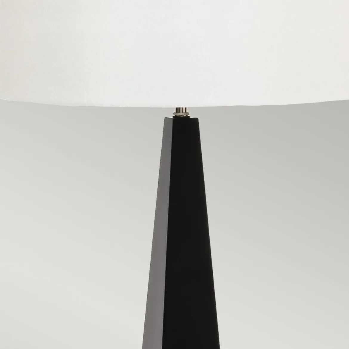 Elstead Ascent Tischleuchte schwarz Lampenschirm weiss E27