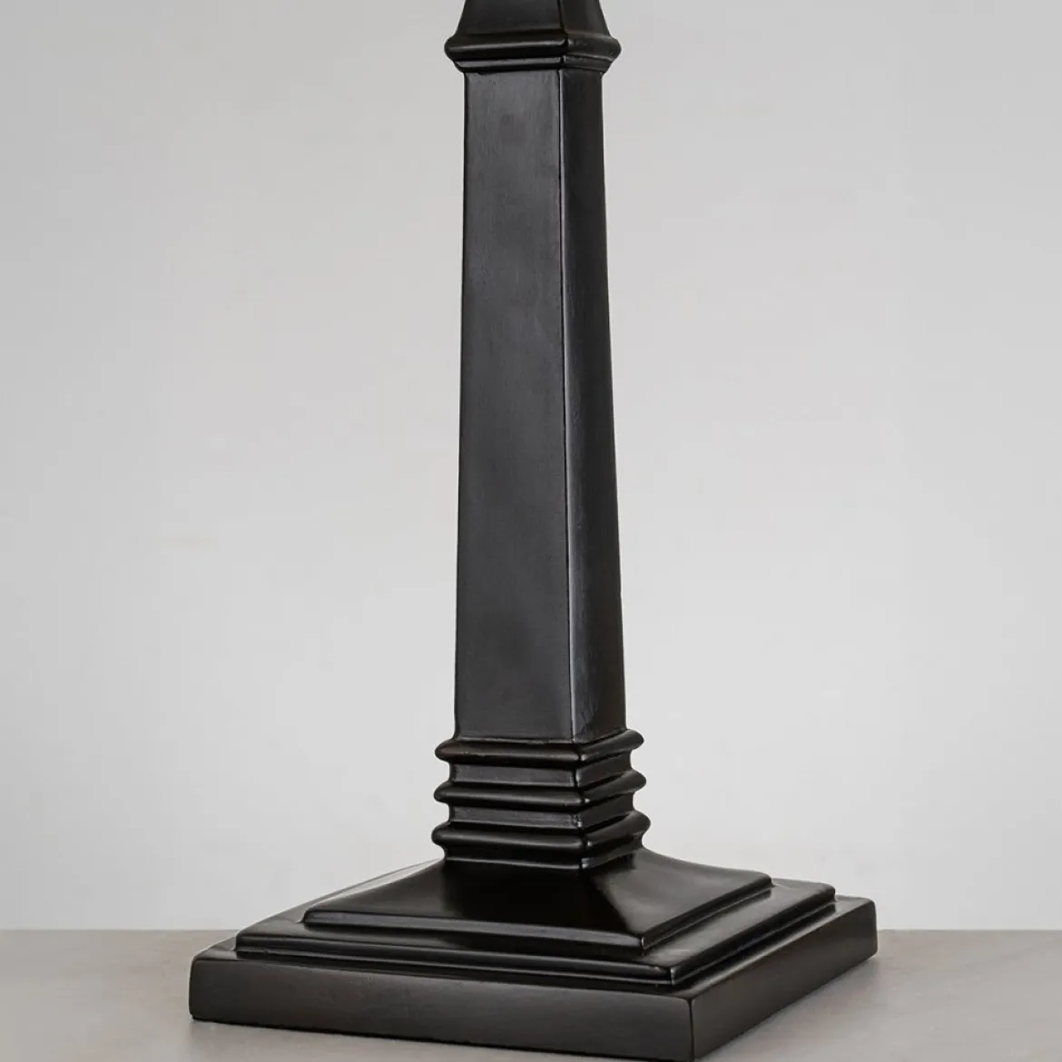 Elstead Lighting Alderley Tischleuchte Large 1-Light Bronze E27 Tiffany mehrfarbig