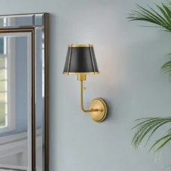 Elstead Lighting Clarke Wandleuchte mit Zugschalter Messing Metallschirm schwarz