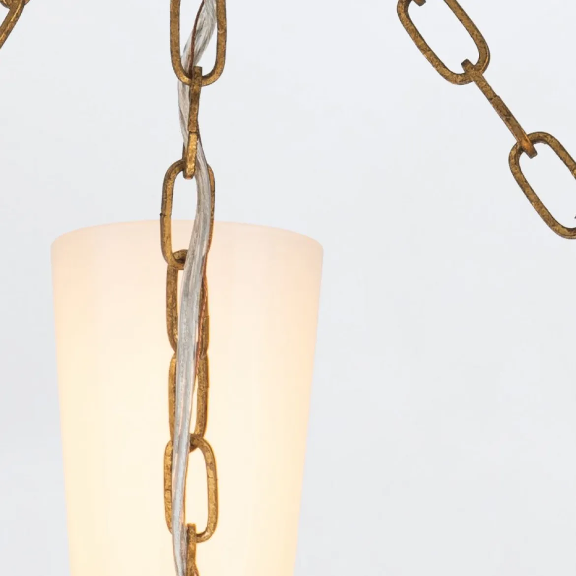 Elstead Lighting Kristy Kronleuchter 3-flammig Antik Gold Opalglas
