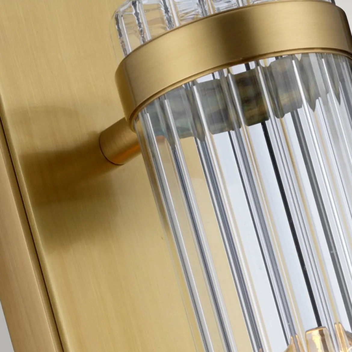 Elstead Lighting Wellington Wandleuchte 1-Light Messing Klarglas E27