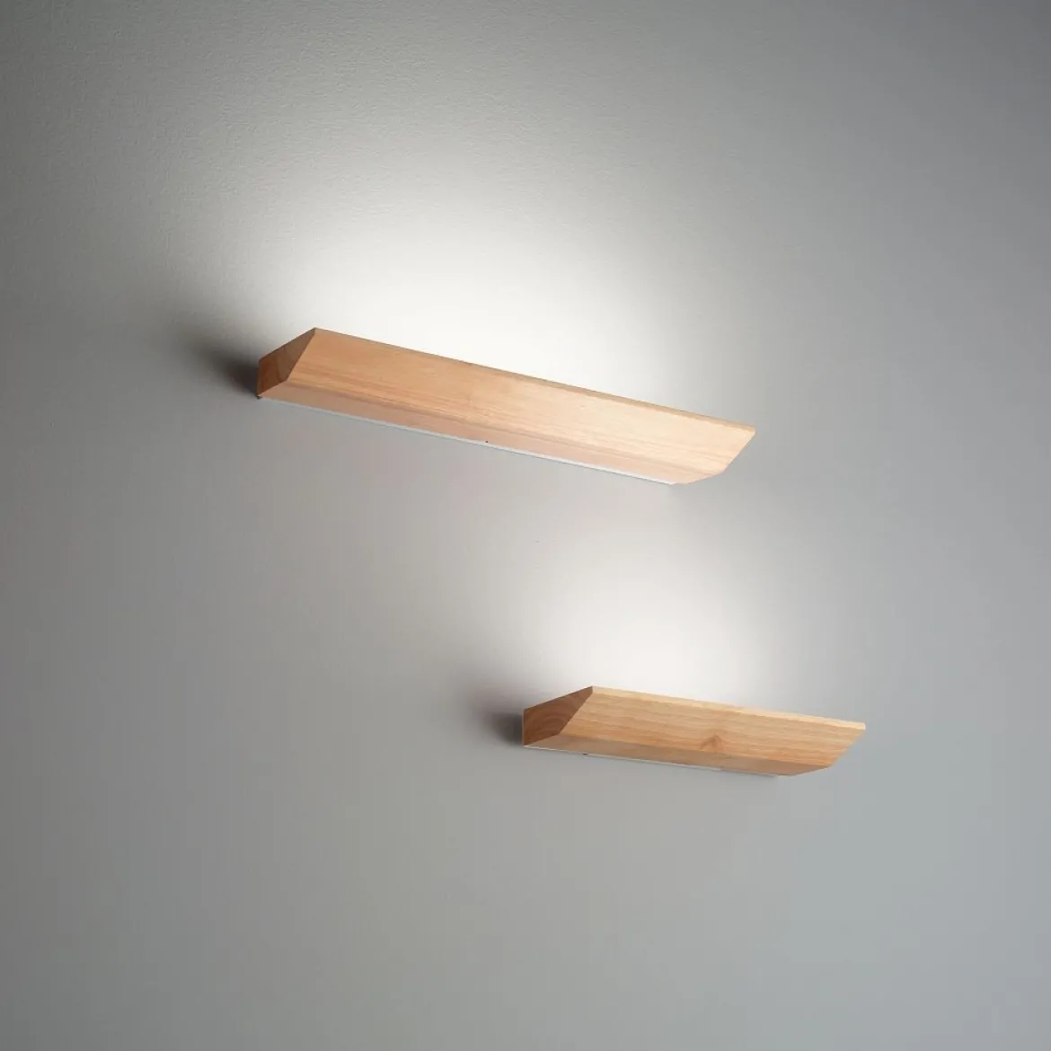 Fabas Luce 3663-21-215 LED Wandleuchte Linus eichenholz 40cm