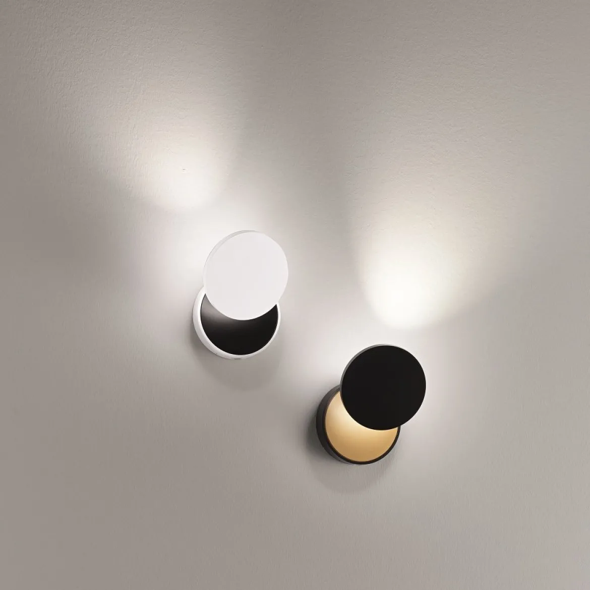 FABAS LUCE No. 3452-21-101 LED Wandleuchte Ara schwarz gold mit Tastdimmer
