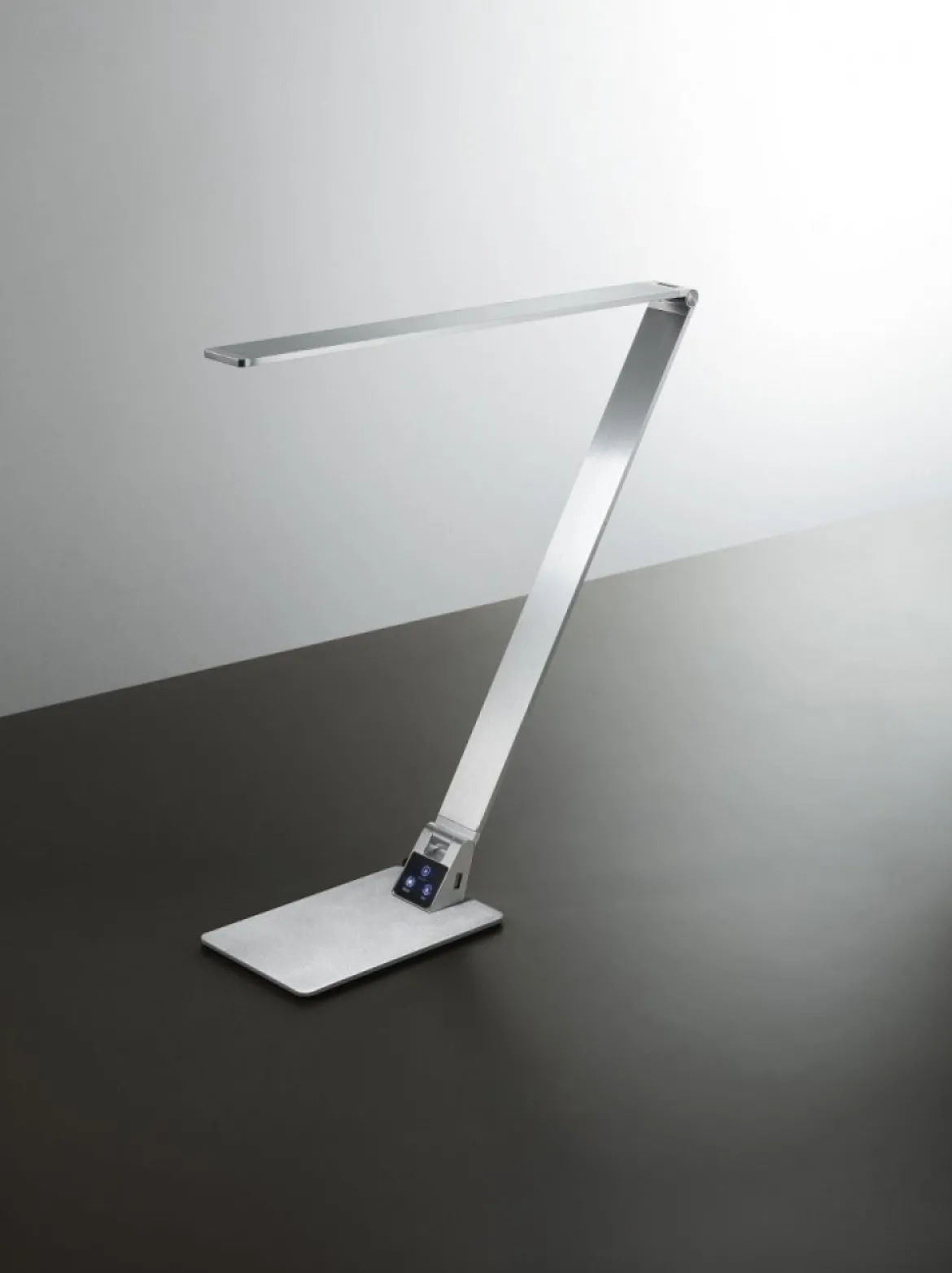 FABAS LUCE No. 3265-30-212 Tischleuchte WASP aluminium gebürstet
