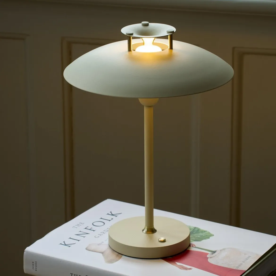 Halo Design 746057 LED Akku Tischleuchte Stepp 1-2-3 Cream dimmbar IP54