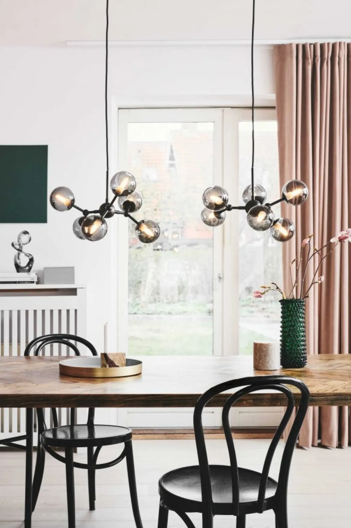 Halo Design No. 736553 LED Pendelleuchte ATOM by E. Patton Schwarz Rauchglas Ø 45