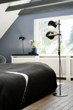 Halo Design No. 734269 LED Stehleuchte D.C schwarz matt-Eiche, H 150