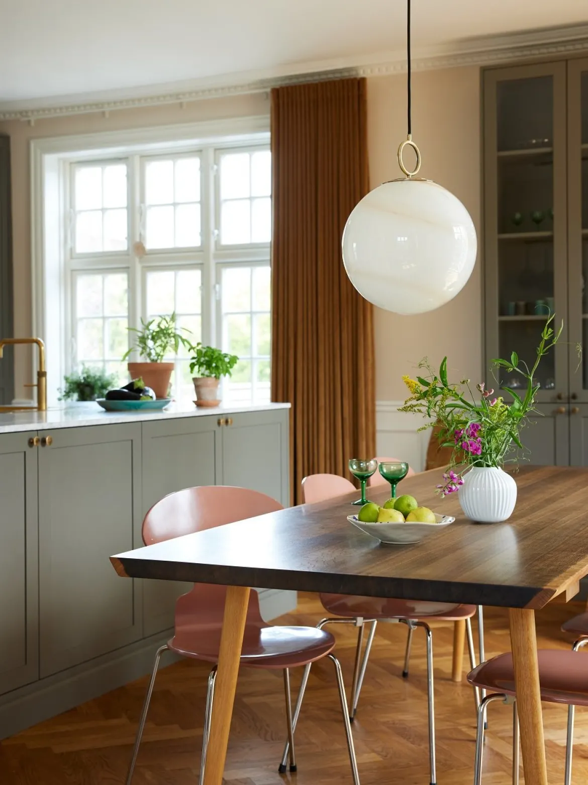 Halo Design 745654 Pendelleuchte Stockholm 30cm Glas marmor braun