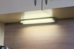 Heitronic Nr. 29002-HE LED Unterbauleuchte Miami aluminium 910mm 3000K