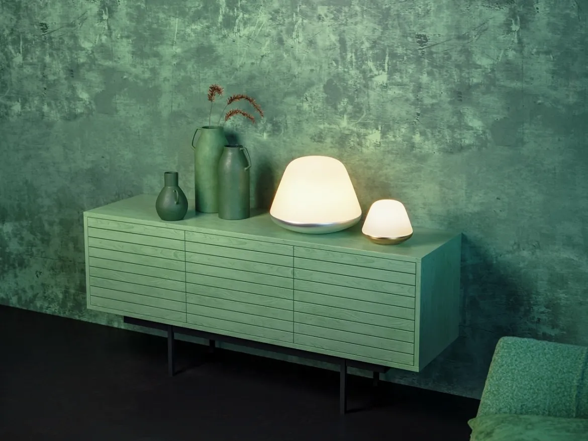 Herstal Leuchten Tischleuchte Bloom S Messing Opal E27