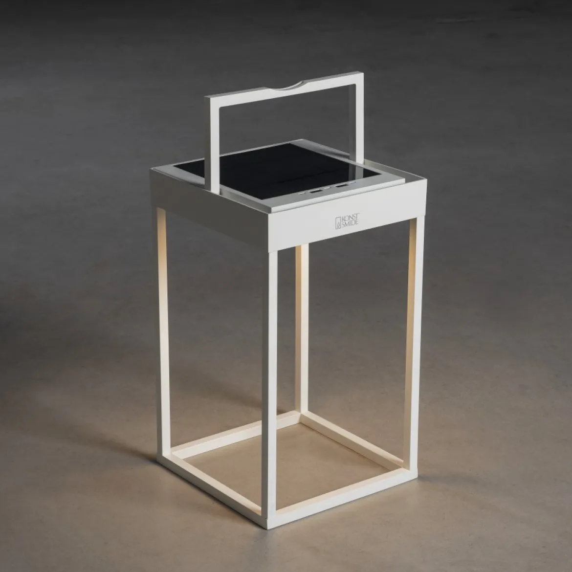 KONSTSMIDE No. 7815-250 Portofino LED Solar USB-Laterne weiß dimmbar mit Sensor