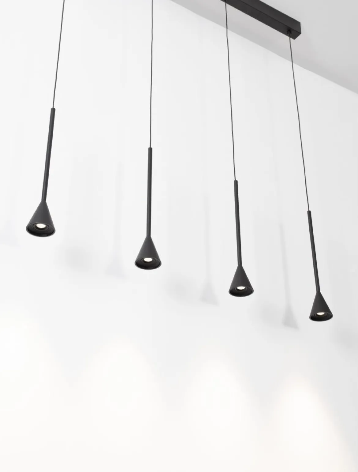 Nova Luce 9060218 NET LED Pendelleuchte 5-flammig 3000K Schwarz dimmbar