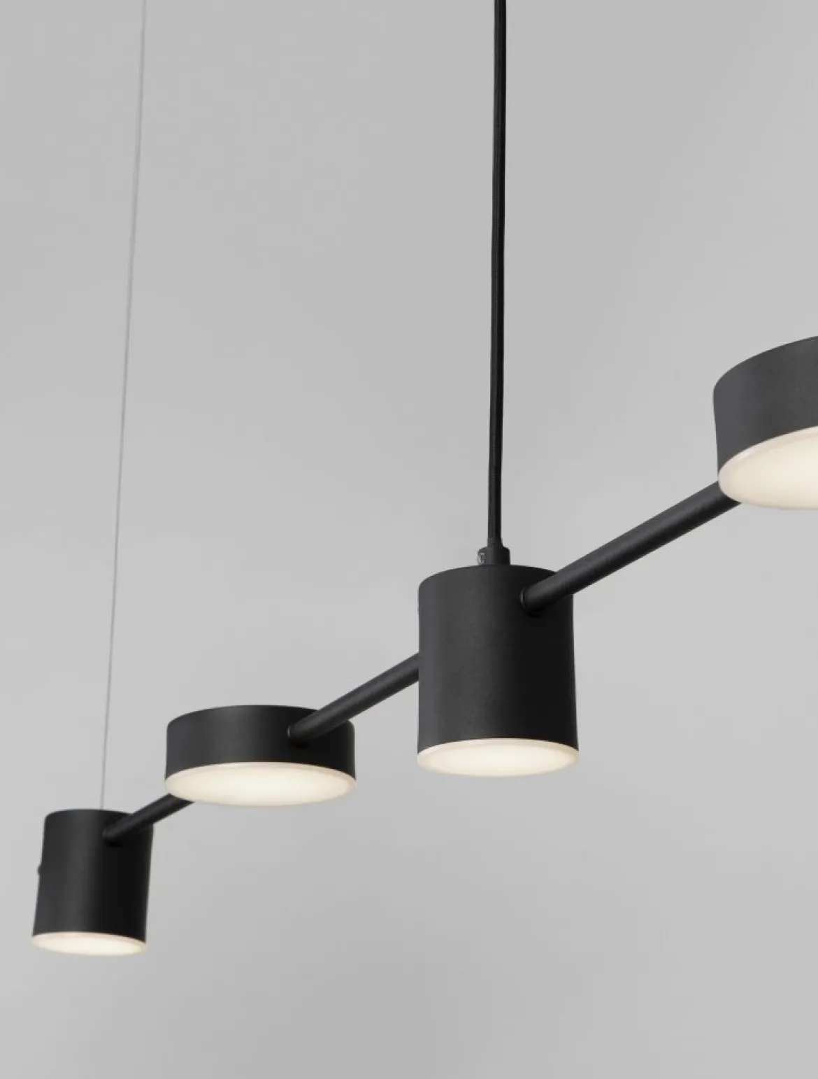 Nova Luce 9080123 NORDIK LED Pendelleuchte 5-flammig 3000K Schwarz