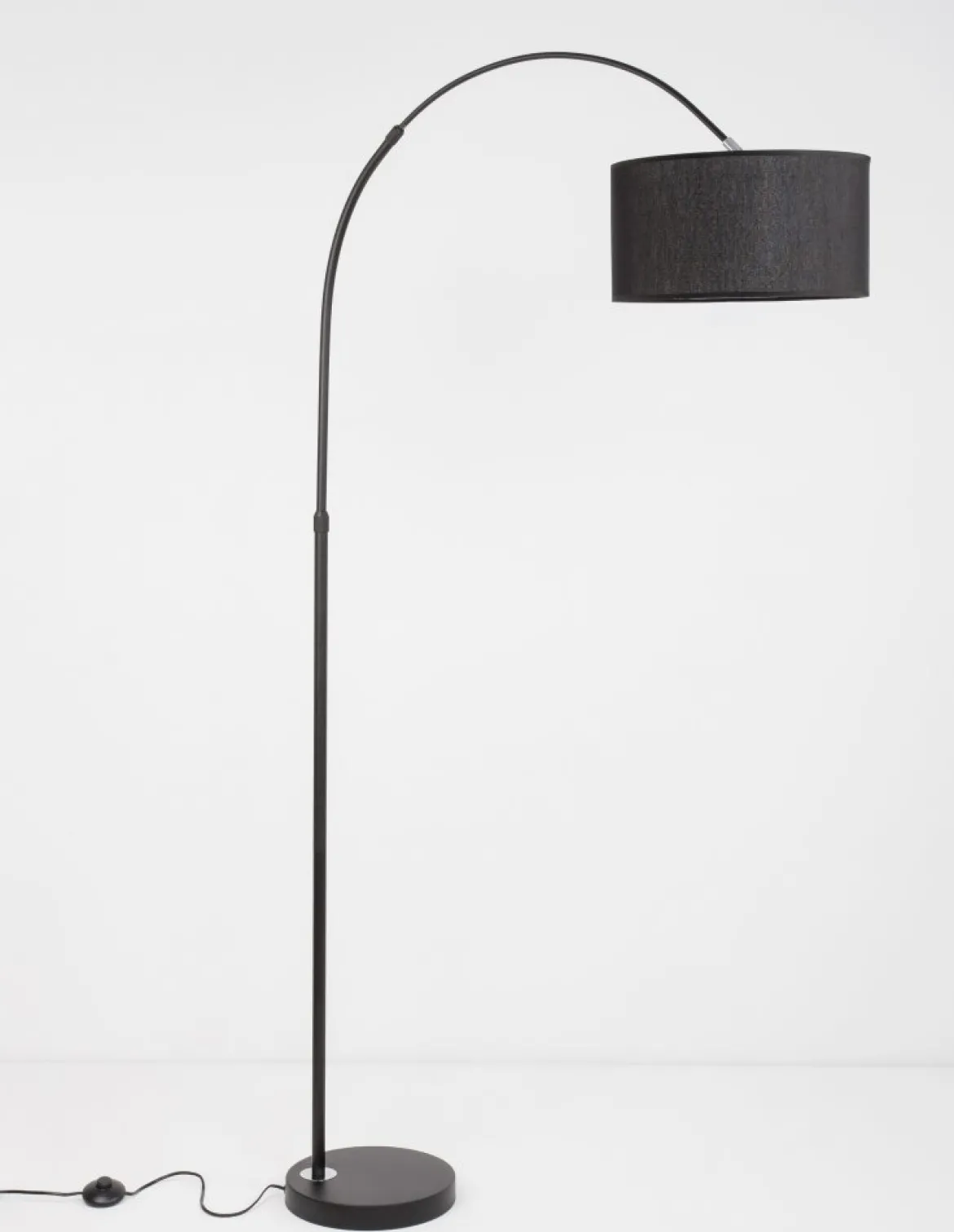 Nova Luce 9401652 SAMA Stehlampe Schwarz E27