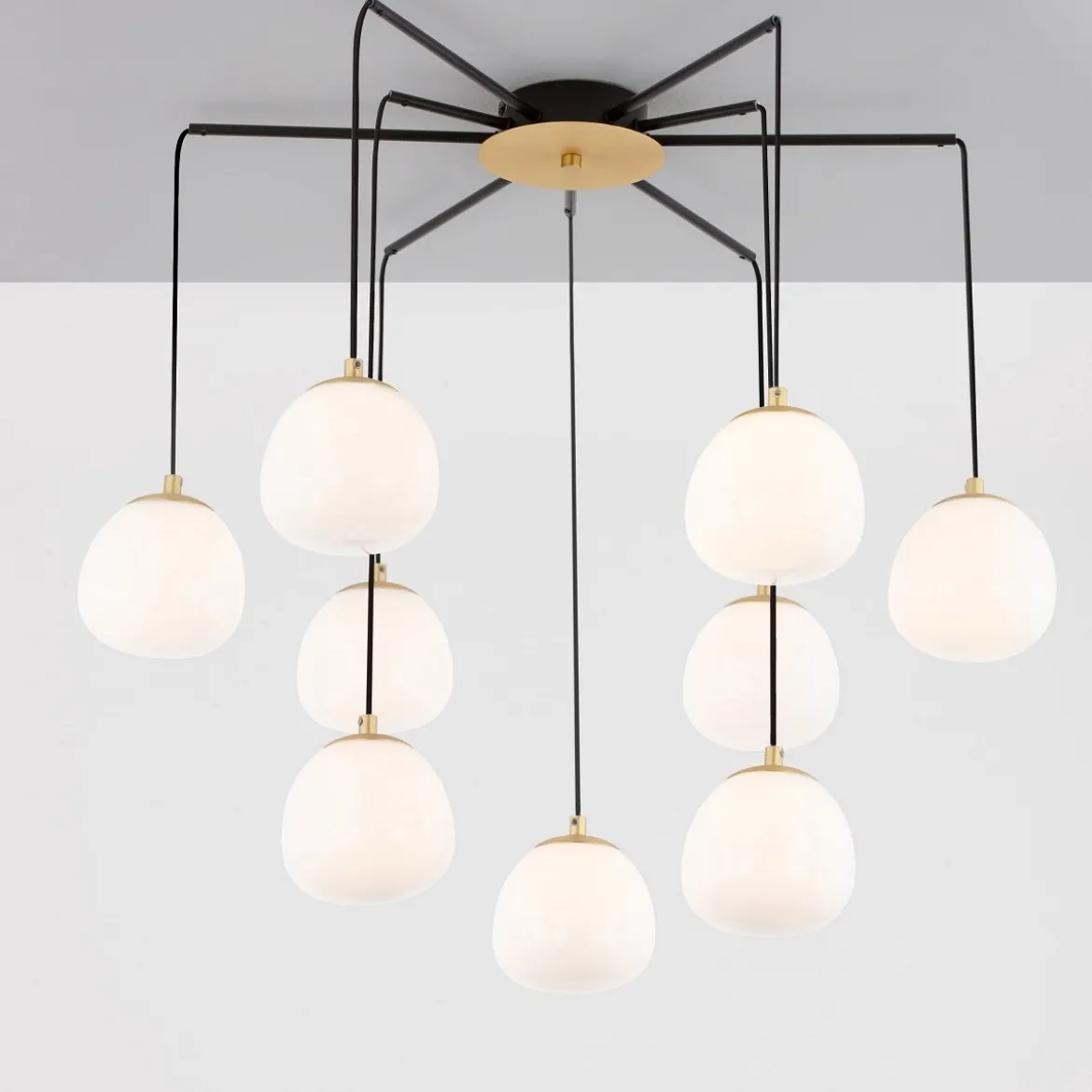 Nova Luce 9009260 THE EGG Pendelleuchte 8-flammig Gold Schwarz G9