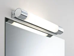 Paulmann No. 79713 Spiegelleuchte LED Orgon IP44 Steckdose 10,5W Chrom 70 cm