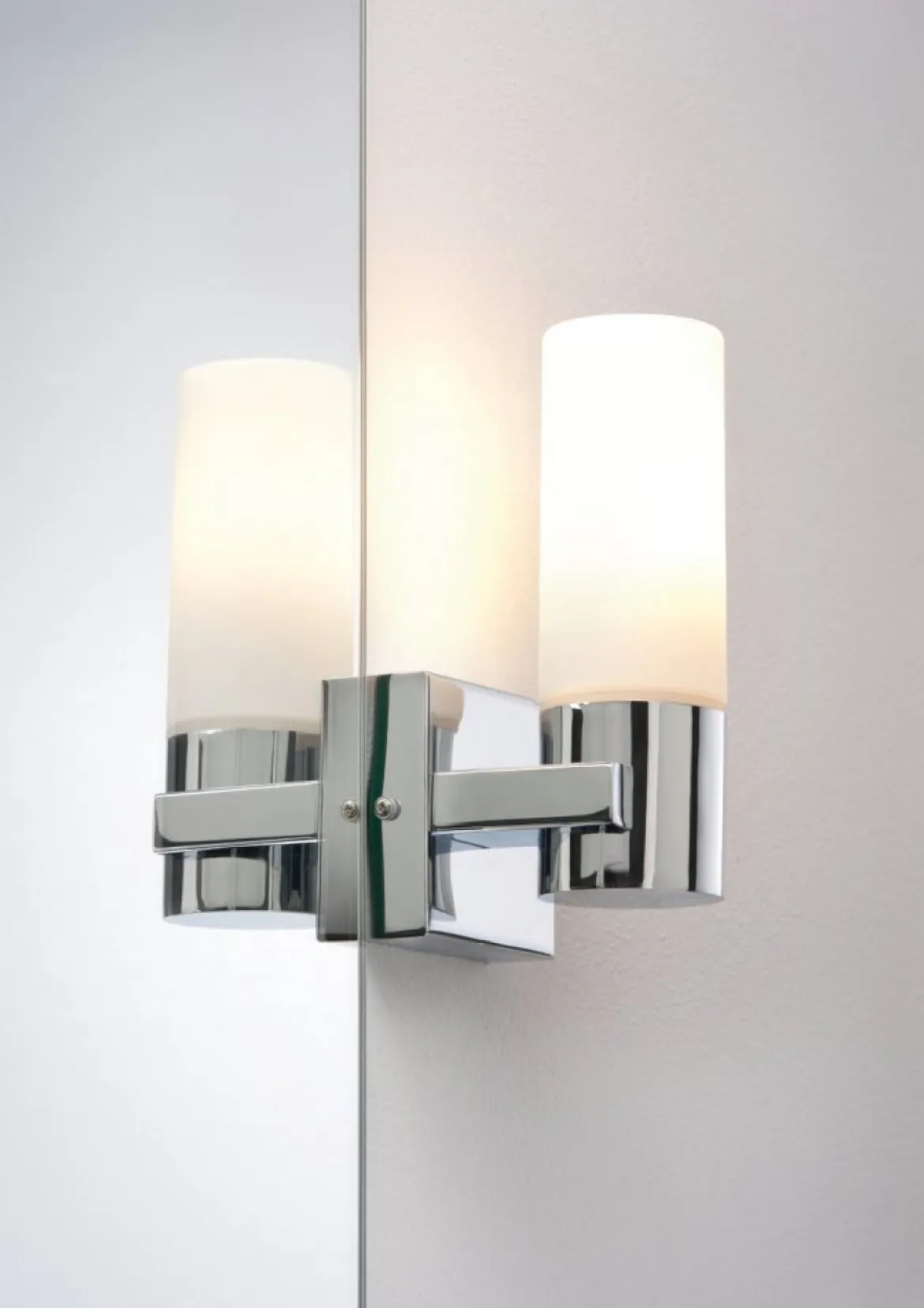 Paulmann No. 70354 Wandleuchten Gemini IP44 40 W 2er Pack Chrom Satin, Metall, Glas
