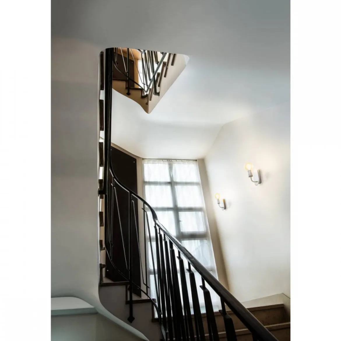 SLV No. 1002147 FITU WL Indoor Wandaufbauleuchte E27 weiß max. 24W